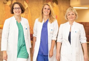 Foto der drei Ärztinnen des Kontinenz- und Beckenbodenzentrums