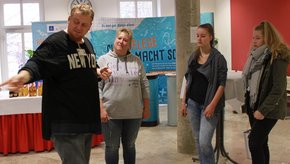 Tag der offenen Tür Krankenpflegeschule (© Sandra Wimmer) Foto vom Tag der offenen Tür der Krankenpflegeschule
