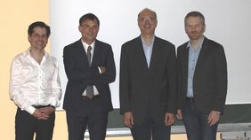 Haematologie Forum (© Alexandra Suckert) Das Foto zeigt die Referenten des Hämatologie Forums (v. l.): PD Dr. Nicolas Graf (DONAUISAR Klinikum Deggendorf), Dr. Christopher Haberl (Klinikum St. Elisabeth Straubing), Prof. Dr. Daniel Wolff (Universitätsklinikum Regensburg) und PD Dr. Jochen Grassinger (MVZ Klinikum Straubing)