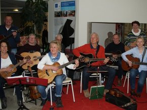 Yesterday's Guitars (© Harro Messerschmitt) Foto von der DieBand Yesterday's Guitars