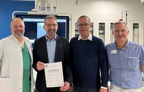 Auszeichnung akkreditiertes Herzinfarktnetzwerk (© Manuela Spieth) Foto der Teilnehmer des 16. Herbstkonvent der Arbeitsgemeinschaft der Bayerischen Herzinfarktnetzwerke