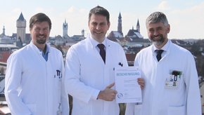 Ärzte des Überregionalen Traumazentrums (© Franz Stierstorfer) Foto der Ärzte des Überregionalen Traumazentrums