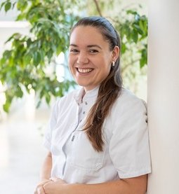 Portrait von Dr. Barbara Zeller, Betriebsärztin