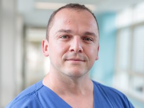 Dr. Paul Schubert ist seit Oktober Funktionsoberarzt der Klinik für Anästhesiologie, operative Intensivmedizin und Schmerzmedizin.