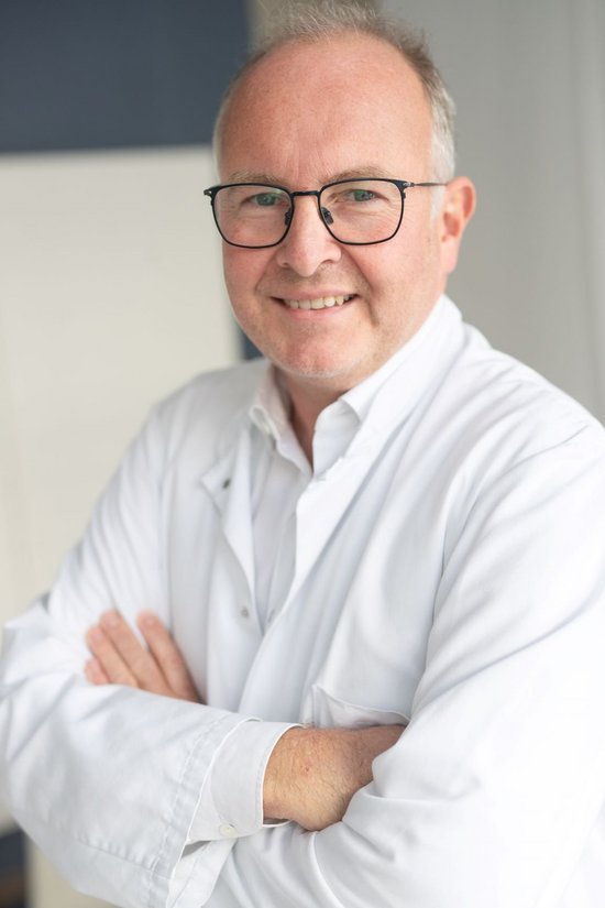 PD Dr. Christian Gilfrich (© Johannes Lehner) Portrait von PD Dr. Christian Gilfrich, Chefarzt Klinik für Urologie