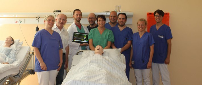 Simulationstraining (© Klinikum St. Elisabeth Straubing) Team des Notfallmedizinischen Ausbildungszentrums