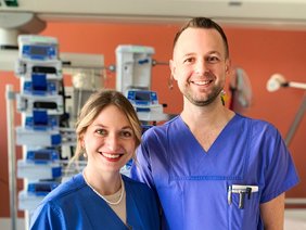 Lisa Altmann und Harry Much-Hiebel sind die stellvertretenden Leitungen der Intensivstation zum Aufbau einer IMC. (©Maria Baumann) Lisa Altmann und Harry Much-Hiebel sind die stellvertretenden Leitungen der Intensivstation zum Aufbau einer IMC