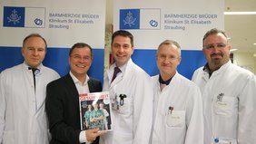 Foto von den ausgezeichneten Chefärzten und Klinikumsleiter