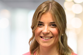 Selina Büttner ist seit August die neue Chefarztsekretärin der Klinik für Gynäkologie und Geburtshilfe (©Stefania Rausch) Selina Büttner ist seit August die neue Chefarztsekretärin der Klinik für Gynäkologie und Geburtshilfe