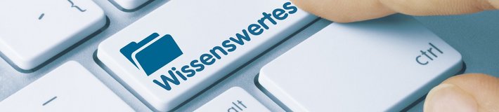 Wissenswertes (© momius - stock.adobe.com/ Fotolia) Foto einer Tastatur mit der Taste "Wissenschaft"