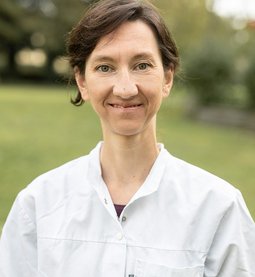 Portrait von Dr. Heidi Hrabetz, Funktionsoberärztin II. Medizinische Klinik