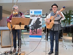 Bild zeigt Anton Zitzelsberger und Thomas von Seckendorff als Duo 