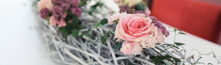 Ein Foto eines Blumenbouquets auf der Palliativstation
